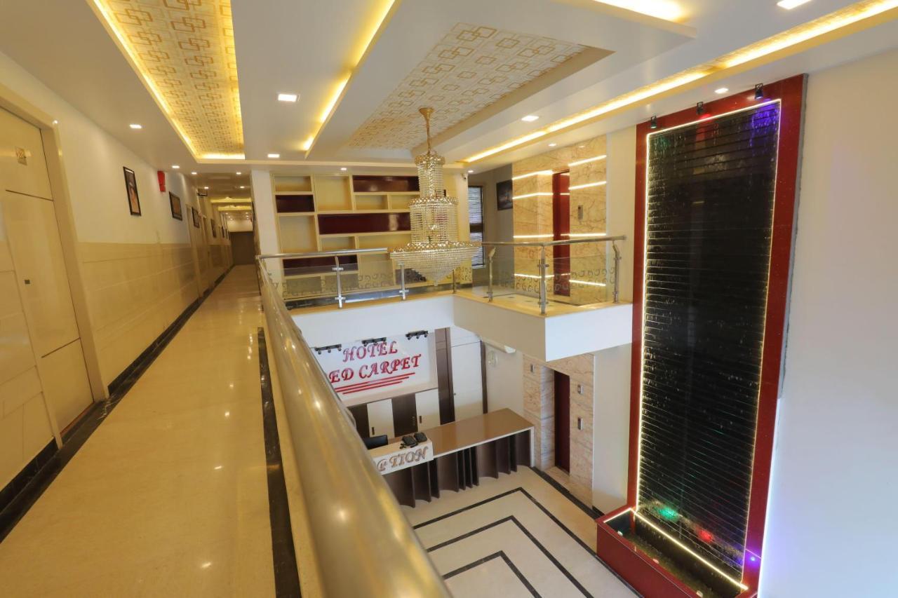 Hotel Sahib'S Red Carpet - Family & Corporate Hotel Chain Agra  Kültér fotó
