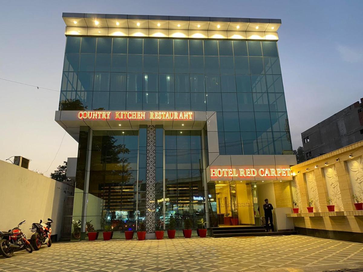 Hotel Sahib'S Red Carpet - Family & Corporate Hotel Chain Agra  Kültér fotó